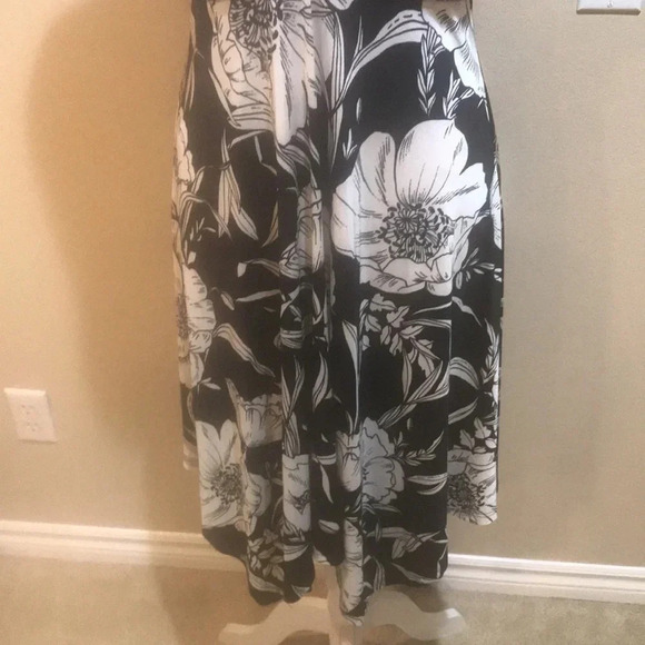 Nani Kai Hawaii Floral Halter Dress Asymmetrical Hem Open Back w/Tie Belt -M - Picture 6 of 11